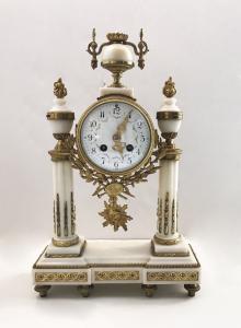 Pendulum clock - France - 19th century